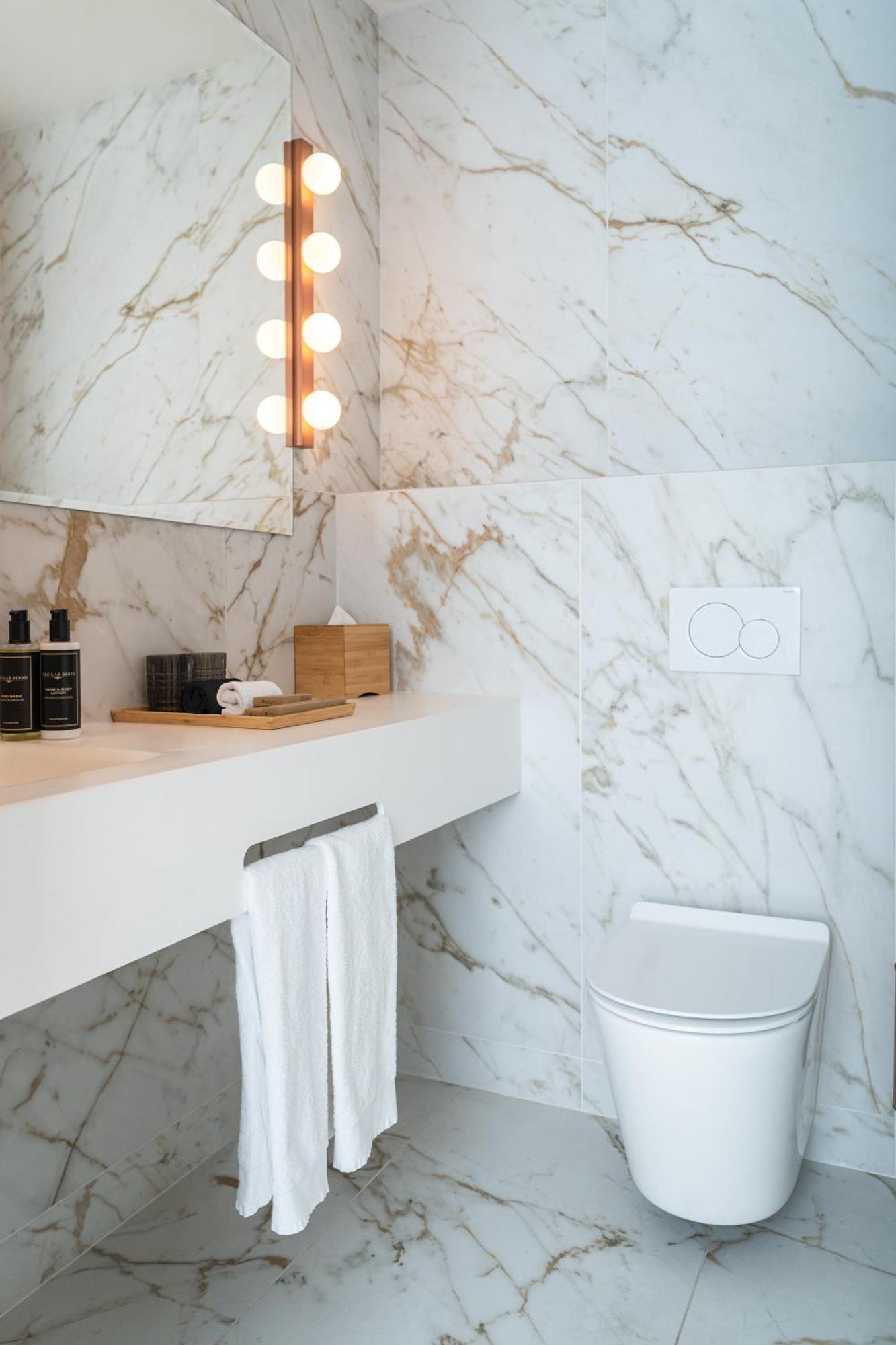 Artist Suite