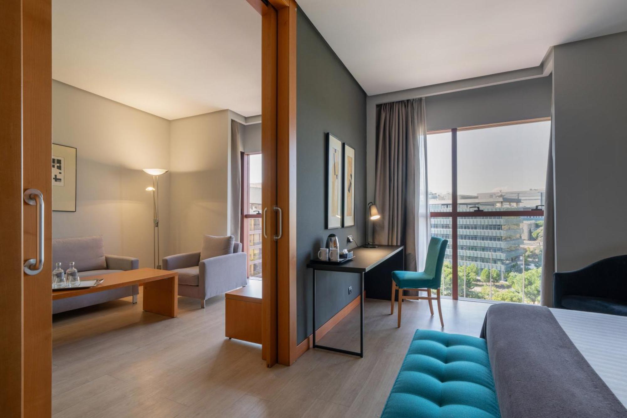 Deluxe Suite