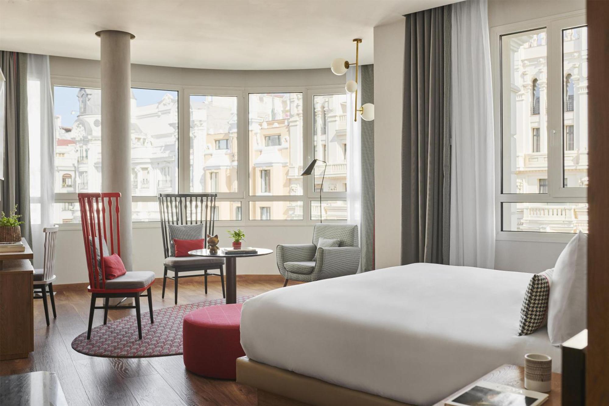 Junior Suite with Gran Via View