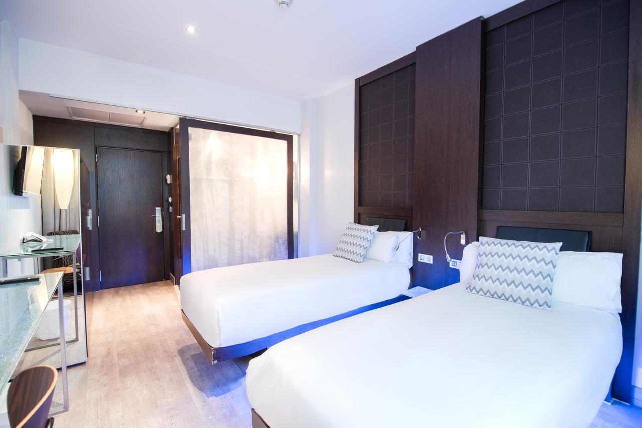 Double Room (1 - 2 Adults)