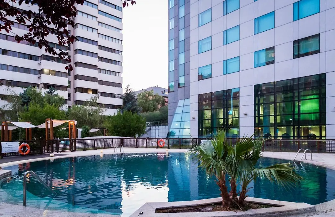 Eurostars Suites Mirasierra-1