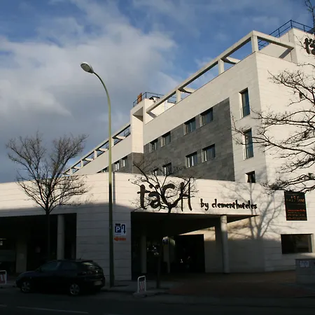 Tach Madrid Airport-3