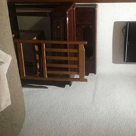 Hostal Conchita Legazpi-3